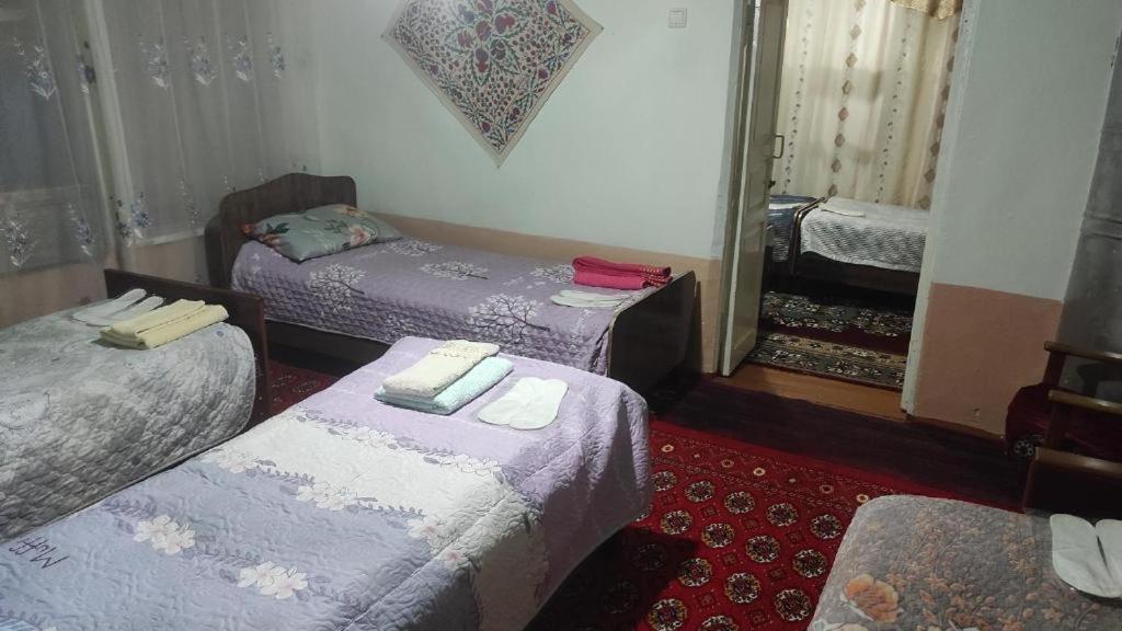 Hostel Tasmin Mexr Samarkand Esterno foto
