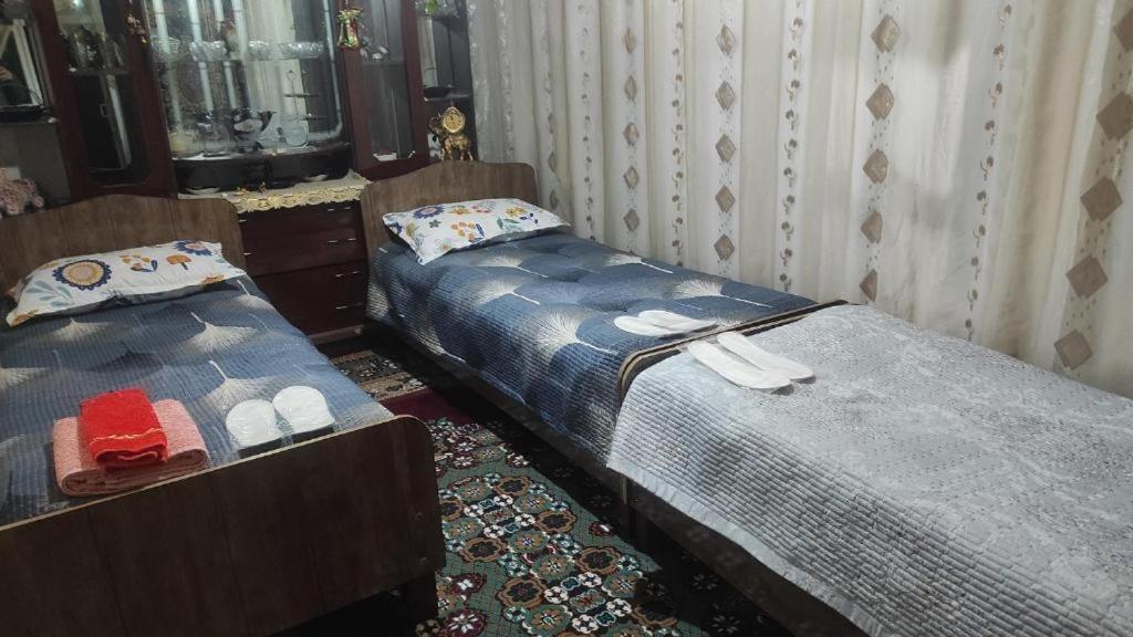 Hostel Tasmin Mexr Samarkand Esterno foto